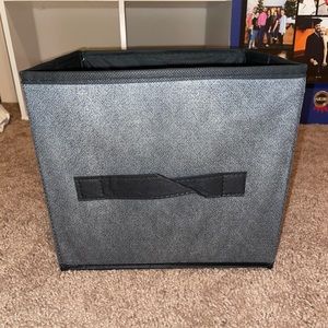 6 black and grey cubicles